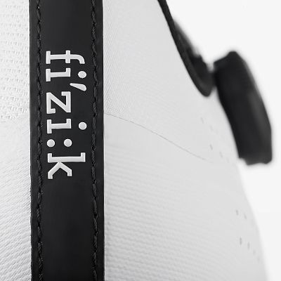 Превью  Велоботинки шоссейные FIZIK Vento Overcurve R4 Wide White/Black